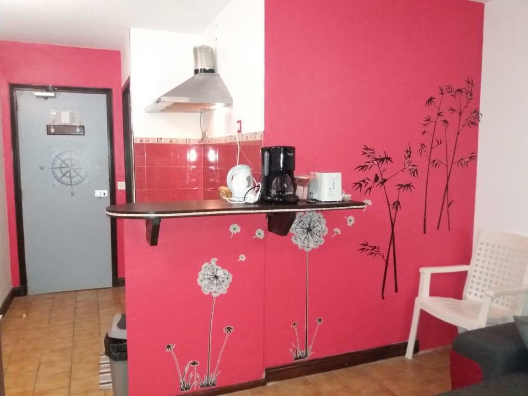 Studio A Louer Proche Des Plages Apartment Sainte-Anne Ngoại thất bức ảnh